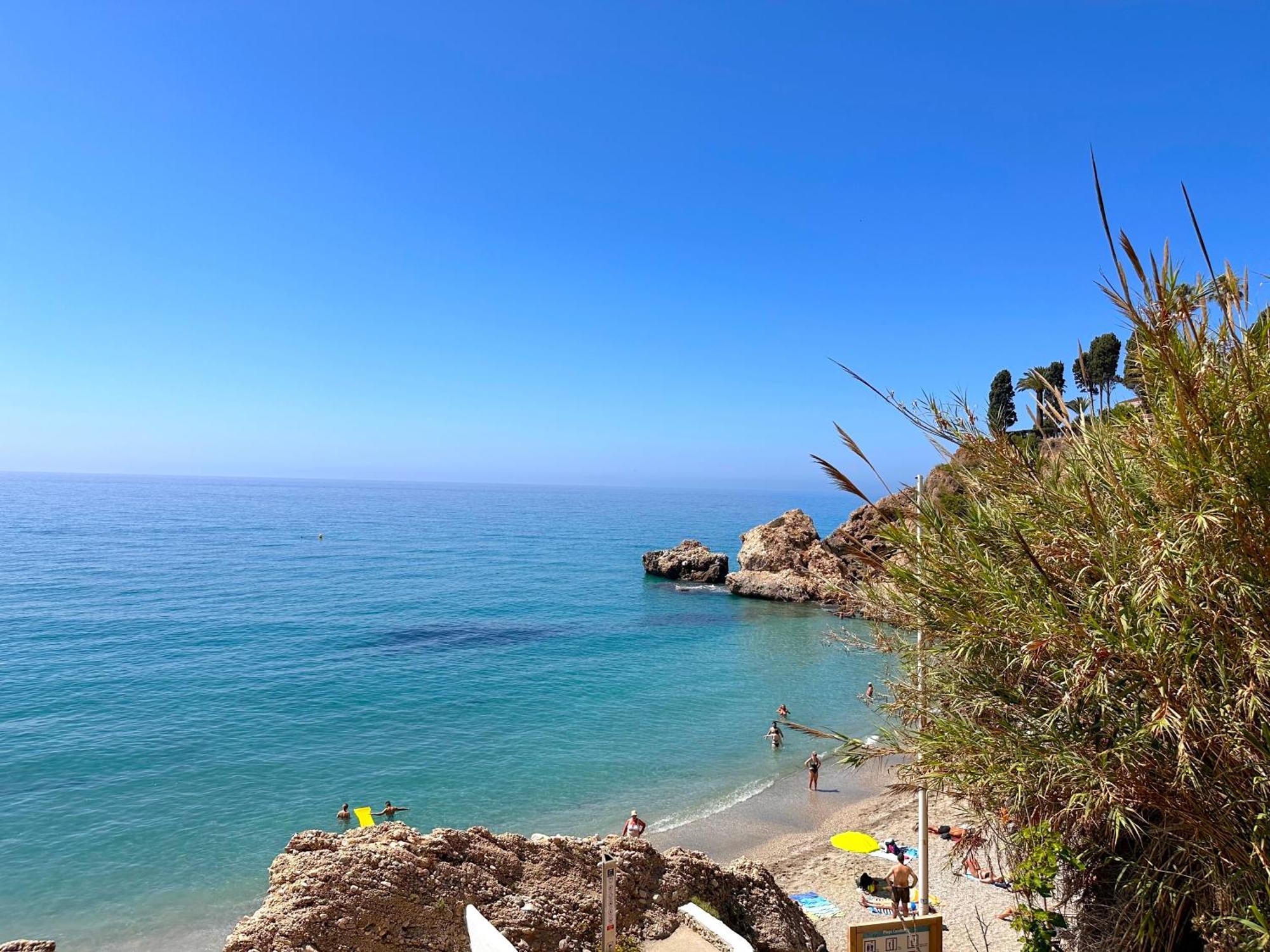 Bahia 49 Apartments Casasol Nerja Bagian luar foto